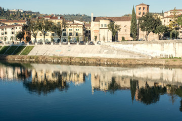 Obraz premium Verona bridge river park