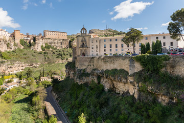 Panoramic views of the historic center of Cuena and its hanging houses