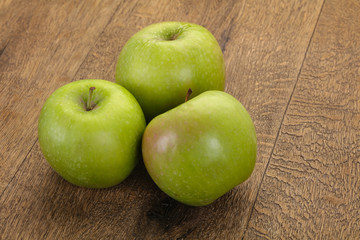 Green ripe apple