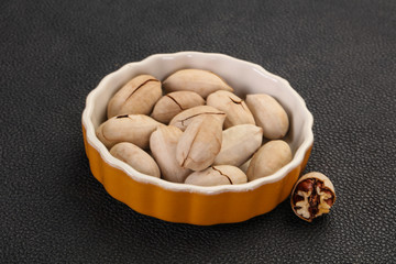 Pecan nuts heap