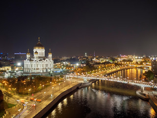 Obraz premium Cathedral of Christ the Savior in Moscow near river, Russia at night. Aerial drone view