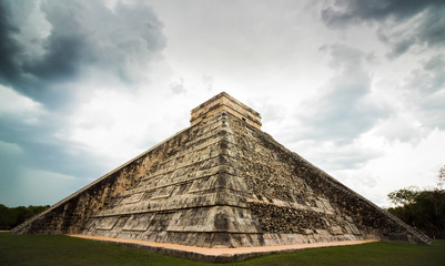 Chichen Itza pyramid on a cloudy day. Yucatán, México.
Sacred mayan temple