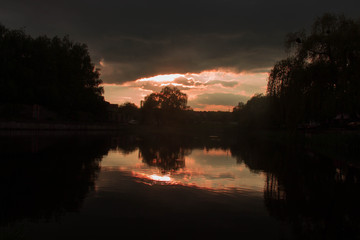 Obraz premium sunset over lake
