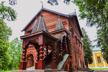 Obraz premium Residence of Dmitri Ivanovich (1582-1591), son of Ivan IV Vasilyevich (Ivan the Terrible, the 1st Tsar of Russia). Dimitri was found dead outside this residence. - Uglich, Russia