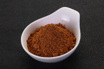 Cocoa powder in the bowl