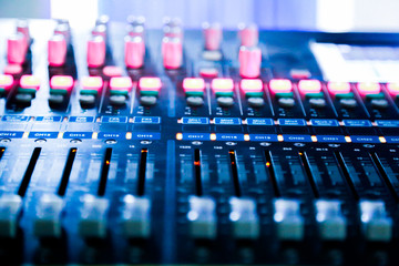 Obraz premium Mixers Audio Interfaces control the professional indoor and outdoor sound systems.