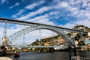 Fototapeta na wymiar ポルトガル・ポルト Dom Luís I Bridge ドン・ルイス1世橋 