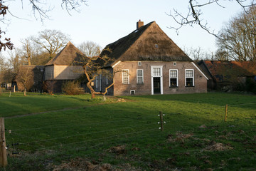 Fototapeta na wymiar Old farmhouse Echten drente Netherlands