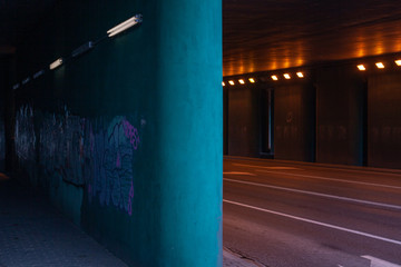 Tunnel vide éclairé