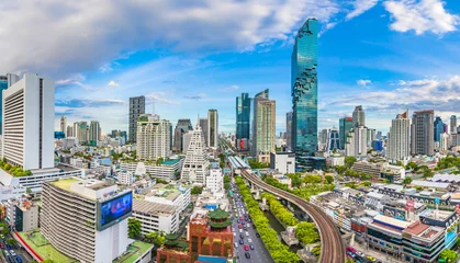  Uitzicht op de stad van de stad Bangkok en het metrostation Thailand © Photo Gallery