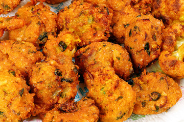 Piaju pakora pakoda pakodi fakkura bhajiya bhajji ponako onion lentil fitter chop snack fried food