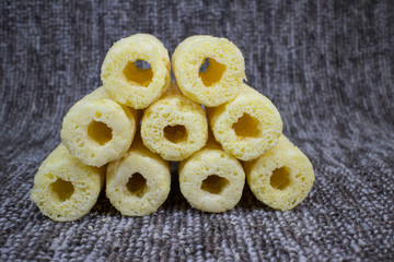 Roller corn snack, snack from corn product