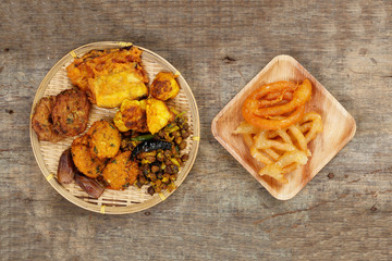 iftar set Piaju pakora beguni black chickpeas ghugni potato chop dates snack fried food