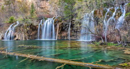 Obraz premium Lush Colorado Paradise at Hanging Lake