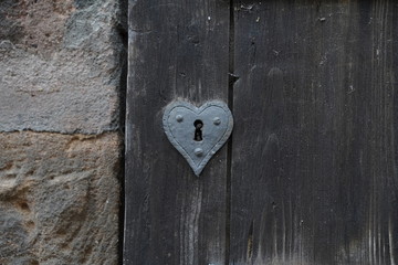 Schlüsselloch Herz in Tür heart in wooden vintage door