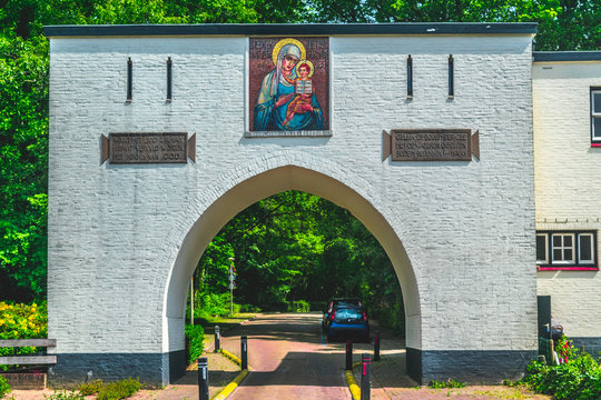 Cenakel church in Heilig Landstichting
