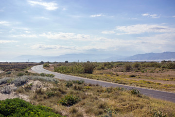 carretera asfalto en  desierto naturaleza