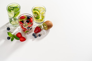 Fototapeta na wymiar detox smoothies of fresh fruits and vegetables