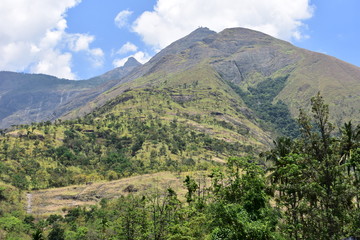 Obraz premium The Kurangani Hills near Bodinayakkanur in Theni district