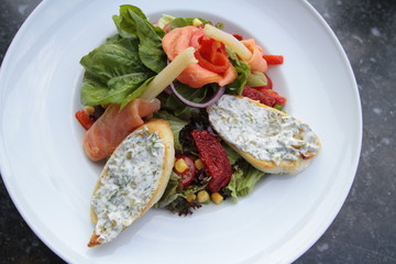 dried tomatoes salad top view
