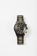 Metallic wristwatch