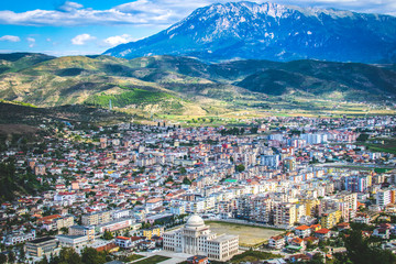 Fototapeta na wymiar Berat university and new city by the mountain