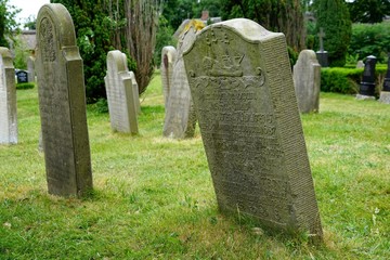 Historische Grabsteine auf Föhr (Nieblum)