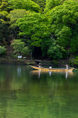 Fototapeta na wymiar 保津川下りの船 京都嵐山