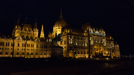 Fototapeta na wymiar Hungarian Parliament building detail at night