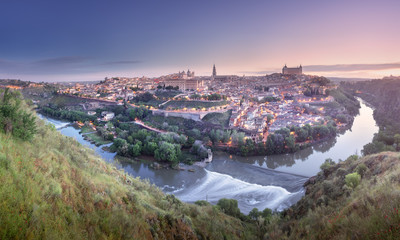 Fototapeta na wymiar Panorama view of Toledo and Tagus River, Spain