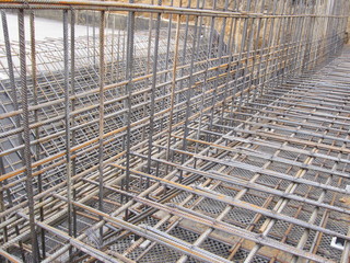 Preparation of reinforcement mesh for concrete pouring