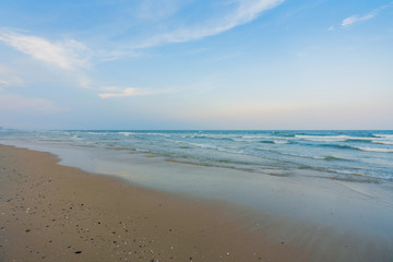 Fototapeta na wymiar Beautiful Tropical Beach Hua Hin, Prachuap Khiri Khan Province, Thailand. blue ocean background Summer view Sunshine at Sand and Sea Asia Beach Destinations 