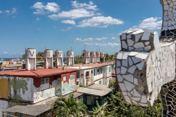 Fusterlandia im Stadtteil Jaimanitas in Havanna, Kuba