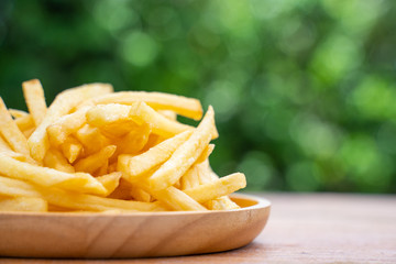 french fried appetizer look delicious