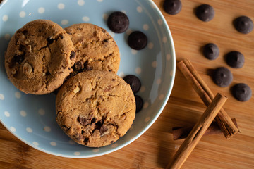 chocolate chip cookies