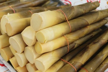 Sweet bamboo shoot to boil at market