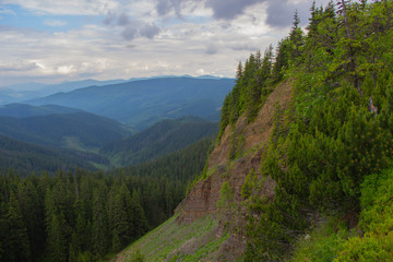 Obraz premium Unforgettable trek to the mountains in Gorgan, waterfalls. Rest in the Carpathians