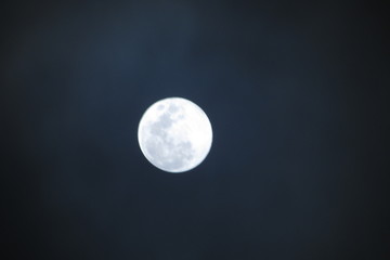 Obraz na płótnie Canvas full moon in the sky