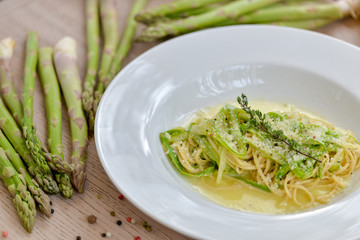vegan pasta with asparagus