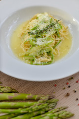 vegan pasta with asparagus