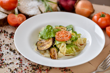 salad with chicken and vegetables