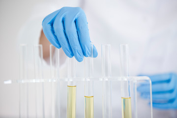 Experimental titration of the CBD oil in a glass tube