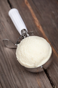 ice cream scoop, space for text