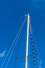 Mast of ocean yacht