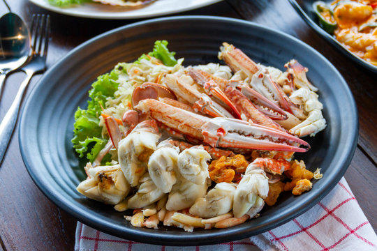 Thai Food - Steamed Crab Meat From Blue Crab - Halal Food In Bangkok Thailand.