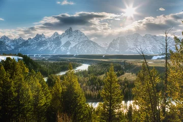 Cercles muraux Chaîne Teton The Snake River Overlook looks over Schwabacher's Landing and Snake River, the Grand Teton moutain range in the distance. Taken sunset in mid-May in Grand Teton National Park.