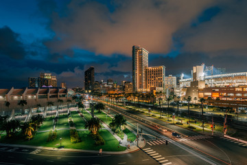 Fototapeta na wymiar Cityscape view of the downtown San Diego skyline and Harbor Drive at night, in San Diego, California