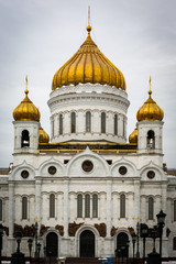 Fototapeta na wymiar The Cathedral of Christ the Saviour on the northern bank of the Moskva River southwest of the Kremlin with an overall height of 103 metres a Russian Orthodox cathedral in Moscow, Russia.