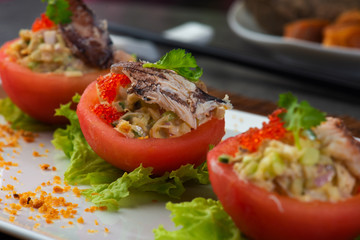 chinese crab meat with roe on tomatoes