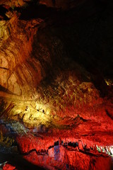 鍾乳洞内部ライトアップ